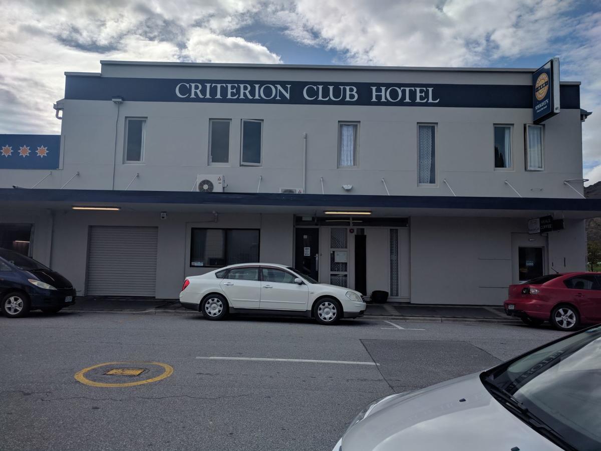 Criterion Club Hotel Alexandra Bagian luar foto
